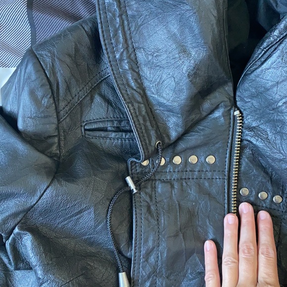 *SOLD* Leather jacket - Picture 6 of 6